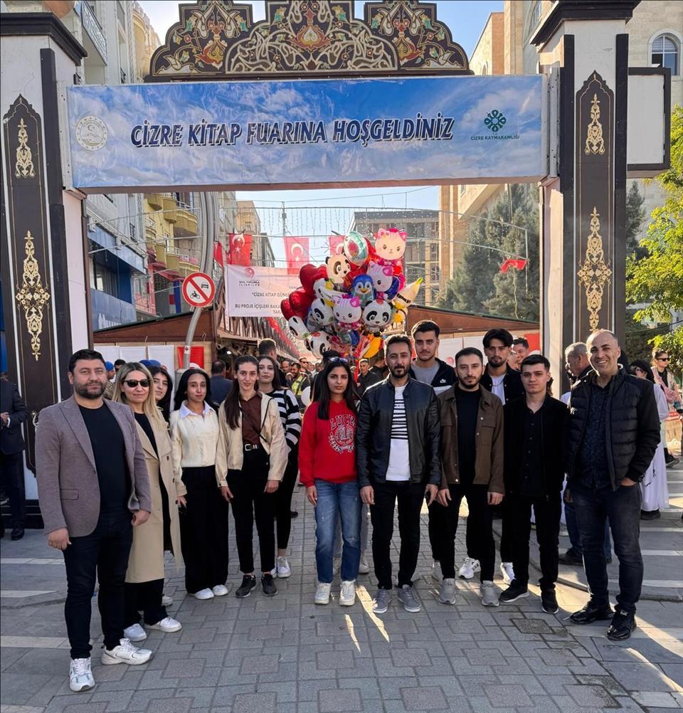 cizre-myo-kitap-fuari-ziyaretiyle-okuma-kulturunu-destekliyor