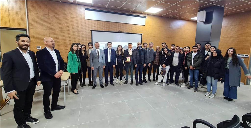 cizre-vocational-school-held-a-sector-student-meeting-program